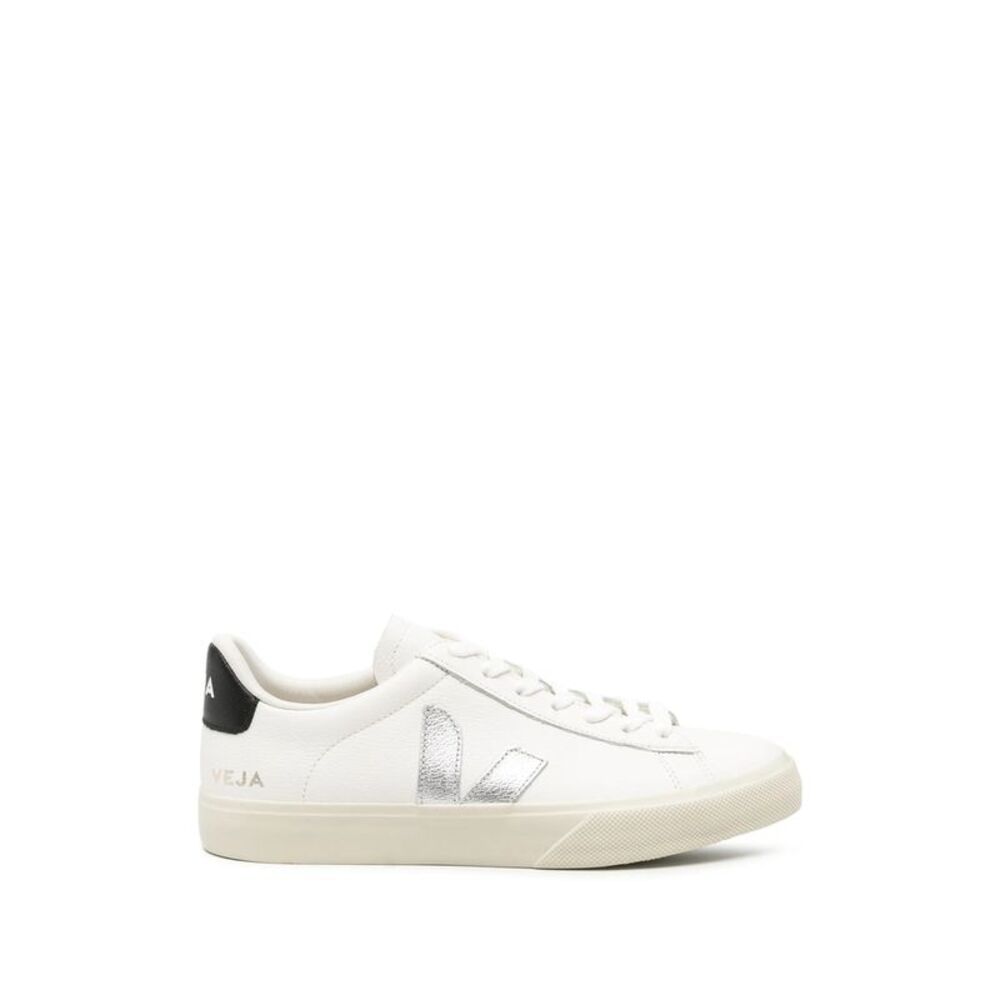 Veja White Trainers - Low-Tops Men